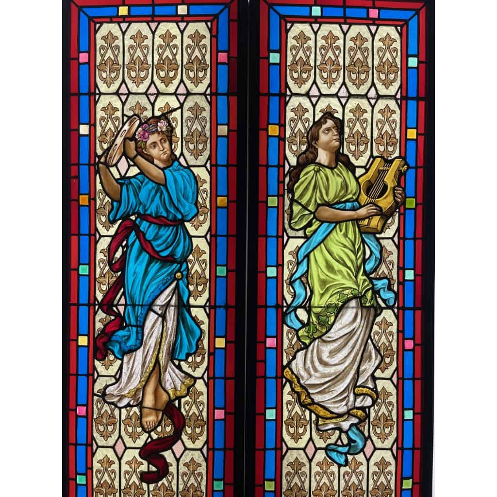 Paire de vitraux aux danseuses (184 x 108 cm) | Biron Paire de vitraux aux danseuses (184 x 108 cm)