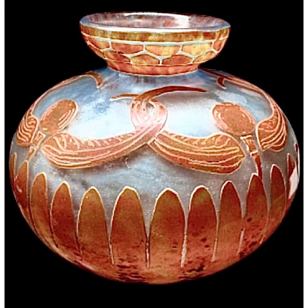 VASE DU VERRE FRANÇAIS | Biron VASE DU VERRE FRANÇAIS
