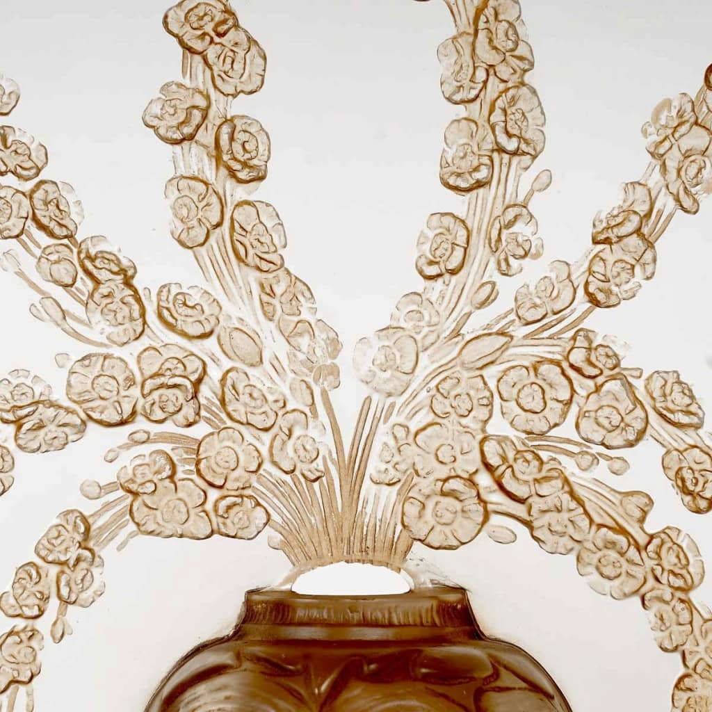 Veilleuse Tiare « Véronique » verre blanc patiné sépia de René LALIQUE | Biron Veilleuse Tiare "Véronique" verre blanc patiné sépia de René LALIQUE