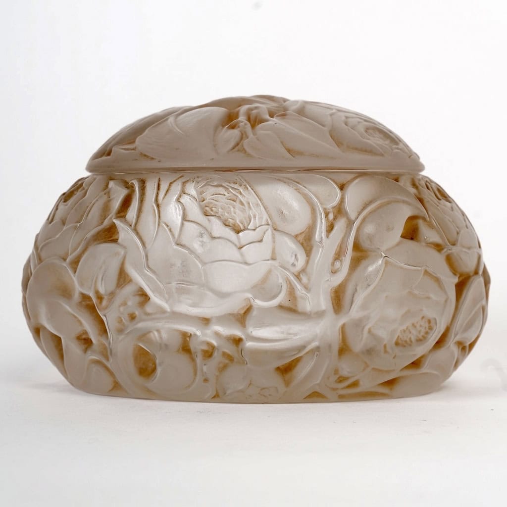 Boîte « Dinard » verre blanc patiné sépia de René LALIQUE | Biron Boîte "Dinard" verre blanc patiné sépia de René LALIQUE