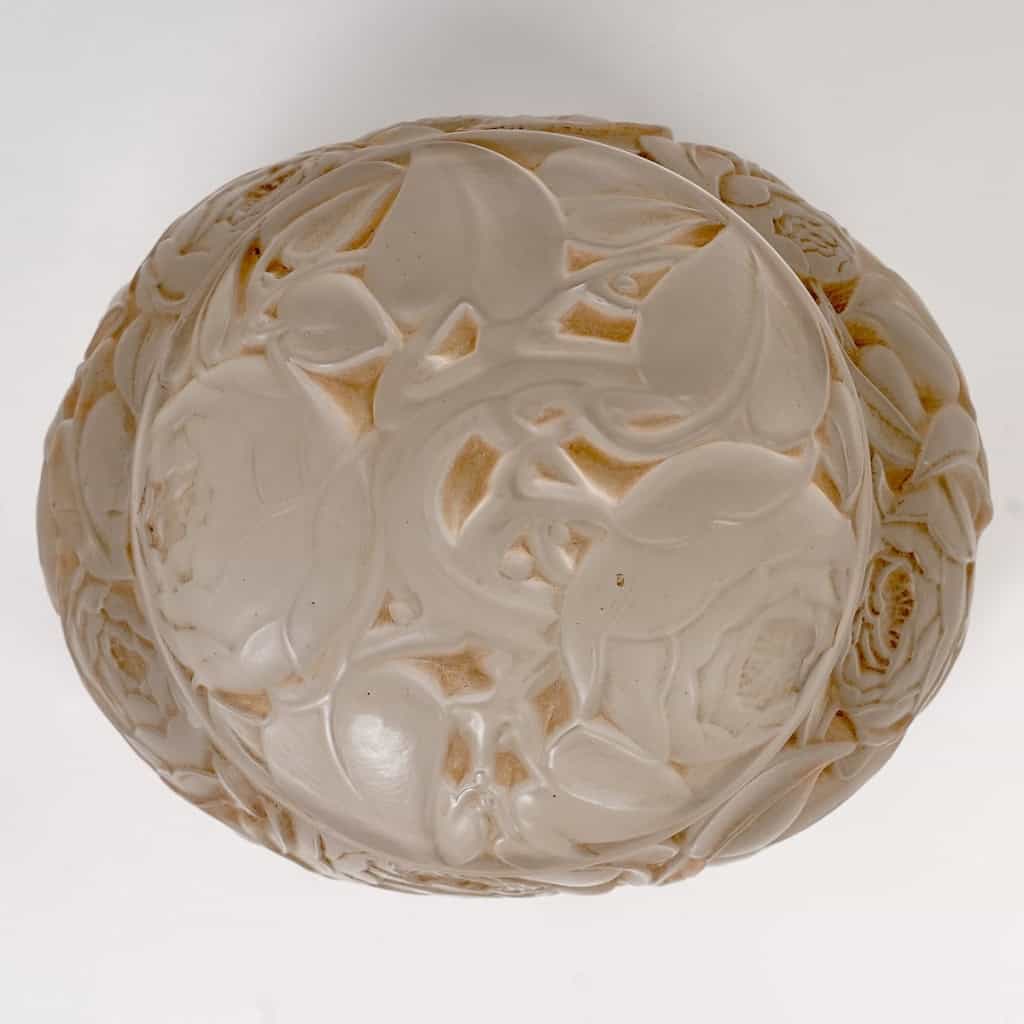 Boîte « Dinard » verre blanc patiné sépia de René LALIQUE | Biron Boîte "Dinard" verre blanc patiné sépia de René LALIQUE