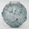 Vase « Formose » verre blanc patiné bleu de René LALIQUE | Biron |||||