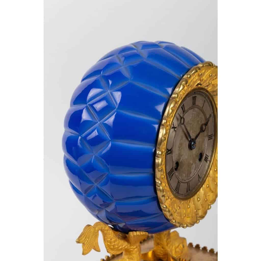 Rare Garniture en Opaline couleur lavender d’époque Charles X | Biron Rare Garniture en Opaline couleur lavender d’époque Charles X