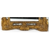 Miroir à fronton en bois sculpté et doré d’époque Régence vers 1715-1723 | Biron Miroir à fronton en bois sculpté et doré d’époque Régence vers 1715-1723
