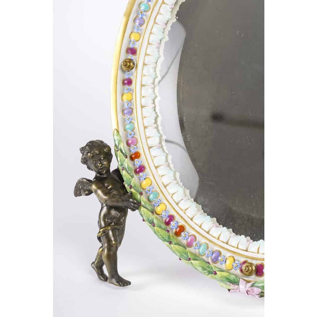 Miroir De Table En Porcelaine de Meissen Et Bronze Fin XIXème Siècle | Biron Miroir De Table En Porcelaine de Meissen Et Bronze Fin XIXème Siècle