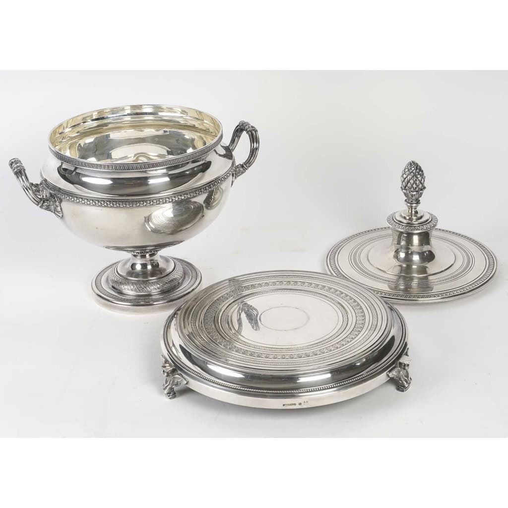 Soupière ou Centre de Table de la Maison CHRYSALIA Orfèvre, Napoléon III, XIXème Siècle. | Biron Soupière ou Centre de Table de la Maison CHRYSALIA Orfèvre, Napoléon III, XIXème Siècle.