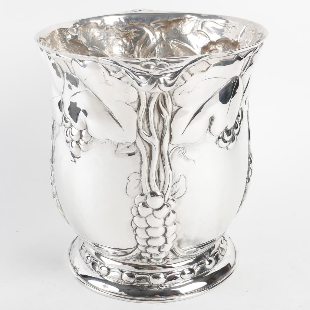 JEAN SERRIERE - EXCEPTIONEL PAIRE DE RAFRAICHISSOIRS EN ARGENT VERS 1925