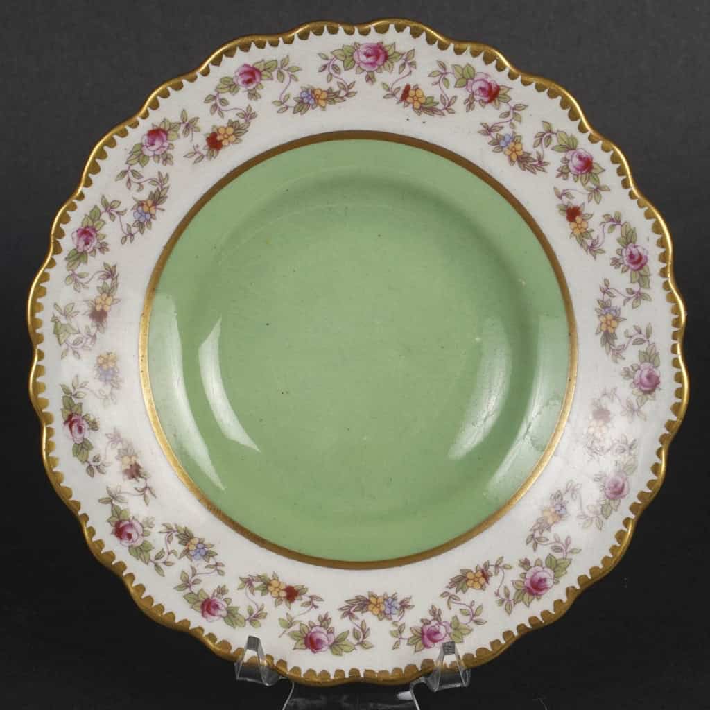 Ensemble de tasses en porcelaine et argent, Angleterre, AYNSLEY, XIXème siècle | Biron Ensemble de tasses en porcelaine et argent, Angleterre, AYNSLEY, XIXème siècle