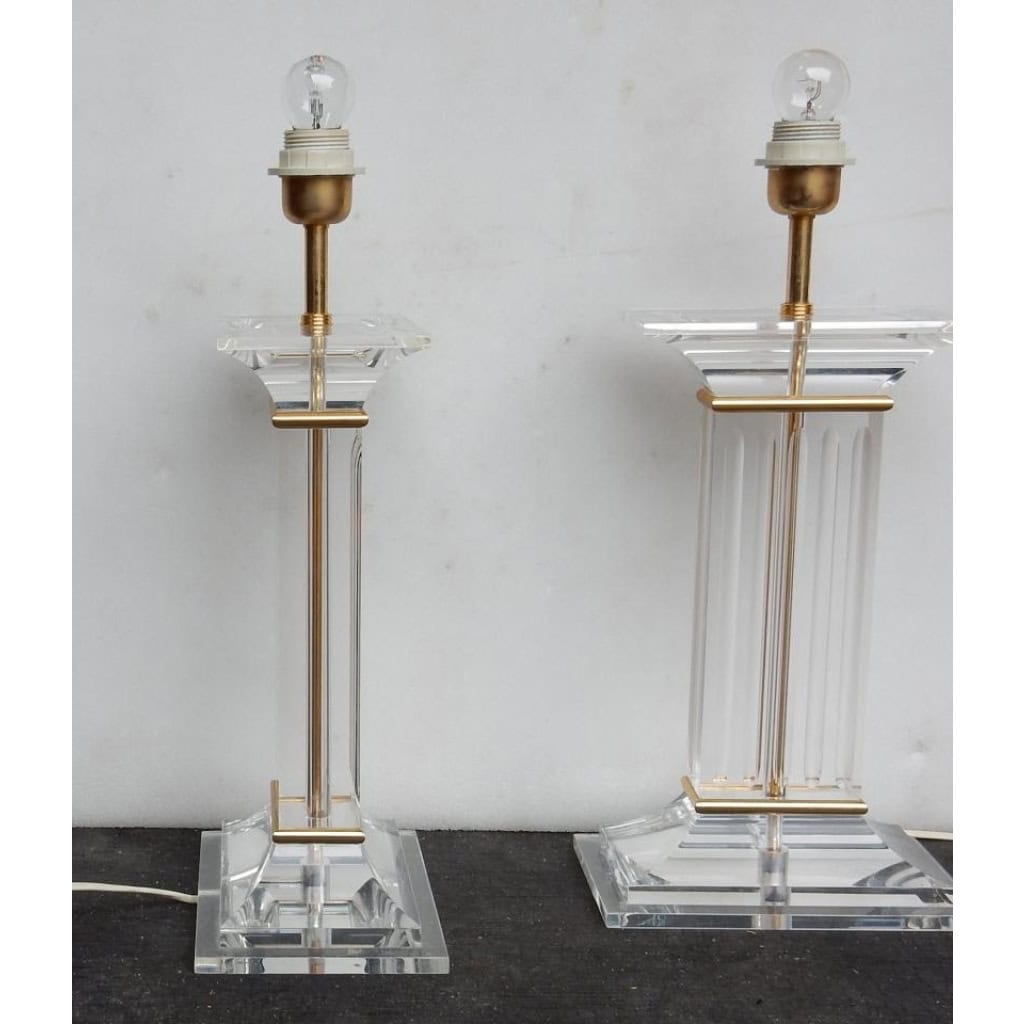 1970′ Paire de Lampes en Altuglas Décor Colonnes