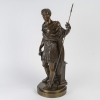 Belle et importante sculpture en ronde-bosse représentant l’Auguste Empereur Jules César. Bronze d’édition à patine cuivrée, travail du XIXe siècle. | Biron Belle et importante sculpture en ronde-bosse représentant l’Auguste Empereur Jules César. Bronze d’édition à patine cuivrée, travail du XIXe siècle.