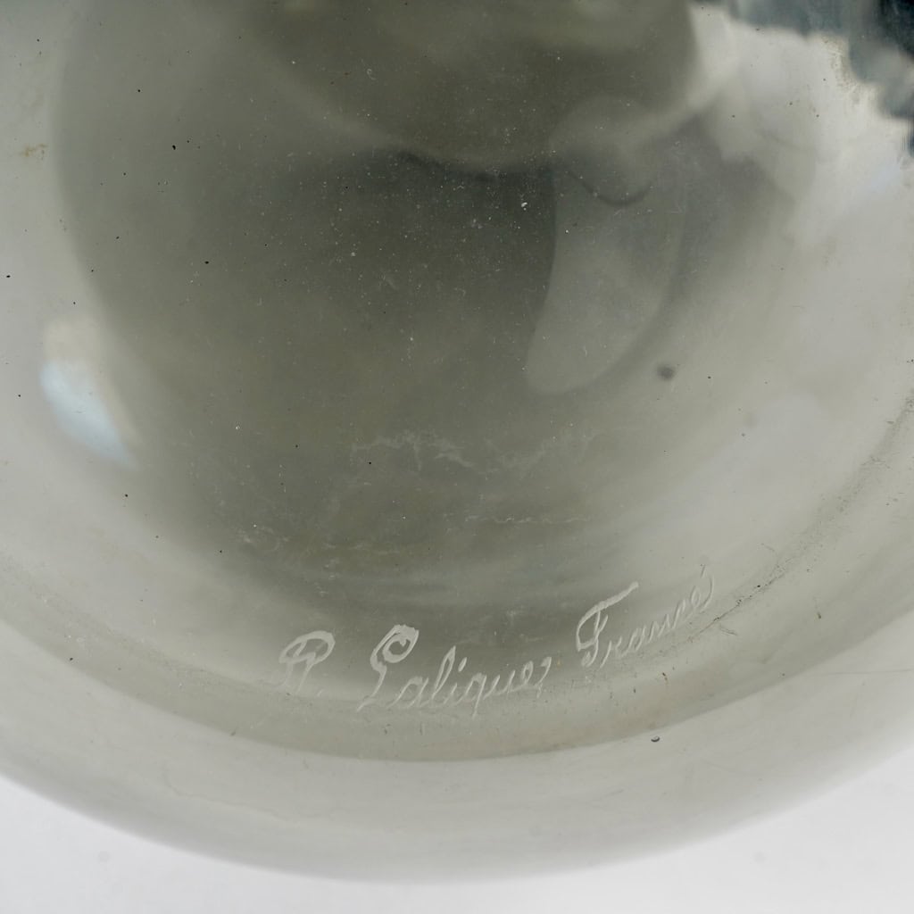 Vase « Senlis » verre gris clair et bronze patiné de René LALIQUE | Biron Vase "Senlis" verre gris clair et bronze patiné de René LALIQUE