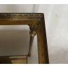1950/70′ Bout De Canapé Avec Galerie Maison Baguès Laiton et Bronze Plateaux Miroir Oxydé Vieilli et Fleur | Biron 1950/70′ Bout De Canapé Avec Galerie Maison Baguès Laiton et Bronze Plateaux Miroir Oxydé Vieilli et Fleur
