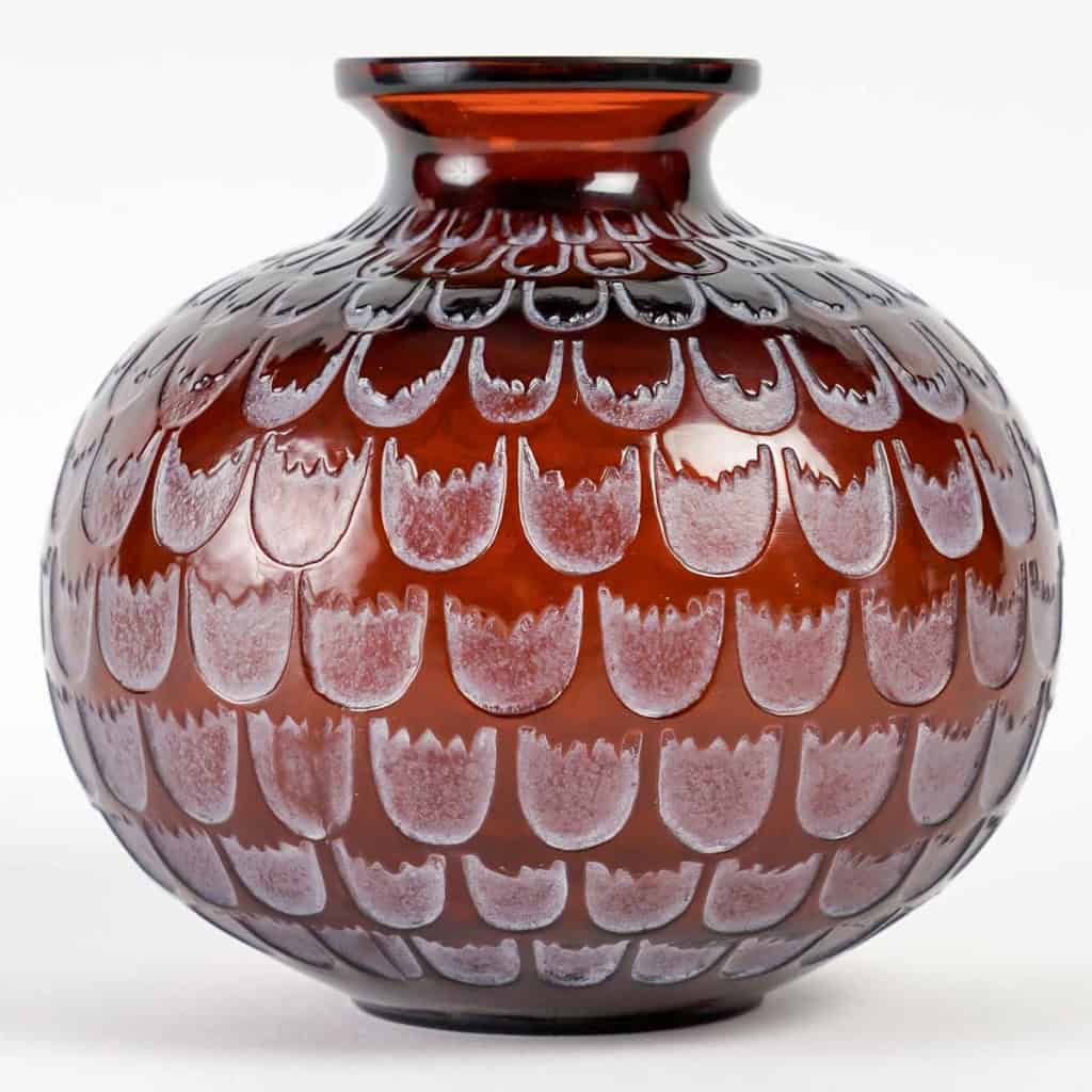 Vase « Grenade » verre rouge ambré patiné blanc de René LALIQUE | Biron ||||||