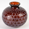 Vase « Grenade » verre rouge ambré patiné blanc de René LALIQUE | Biron Vase "Grenade" verre rouge ambré patiné blanc de René LALIQUE