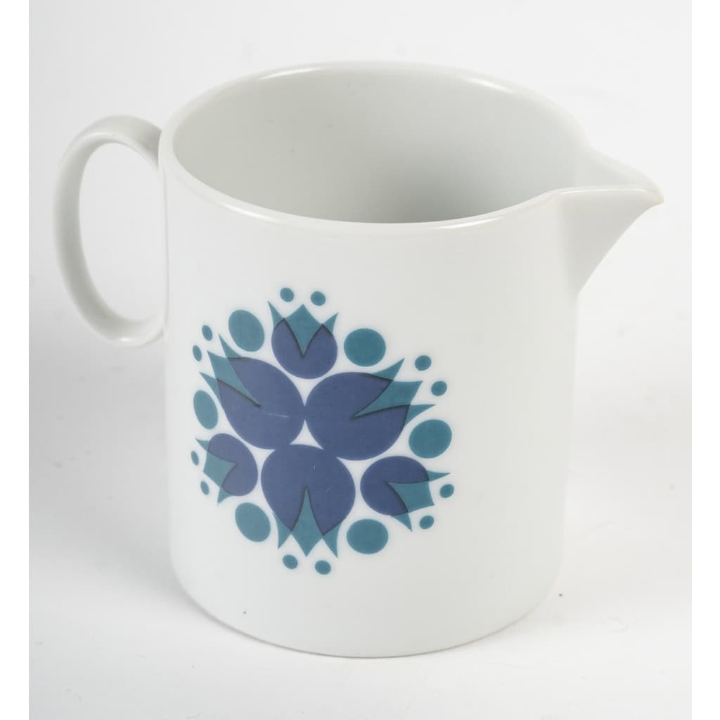 4 tasses et sous-tasses en porcelaine des années 1960 de la Maison Thomas | Biron 4 tasses et sous-tasses en porcelaine des années 1960 de la Maison Thomas