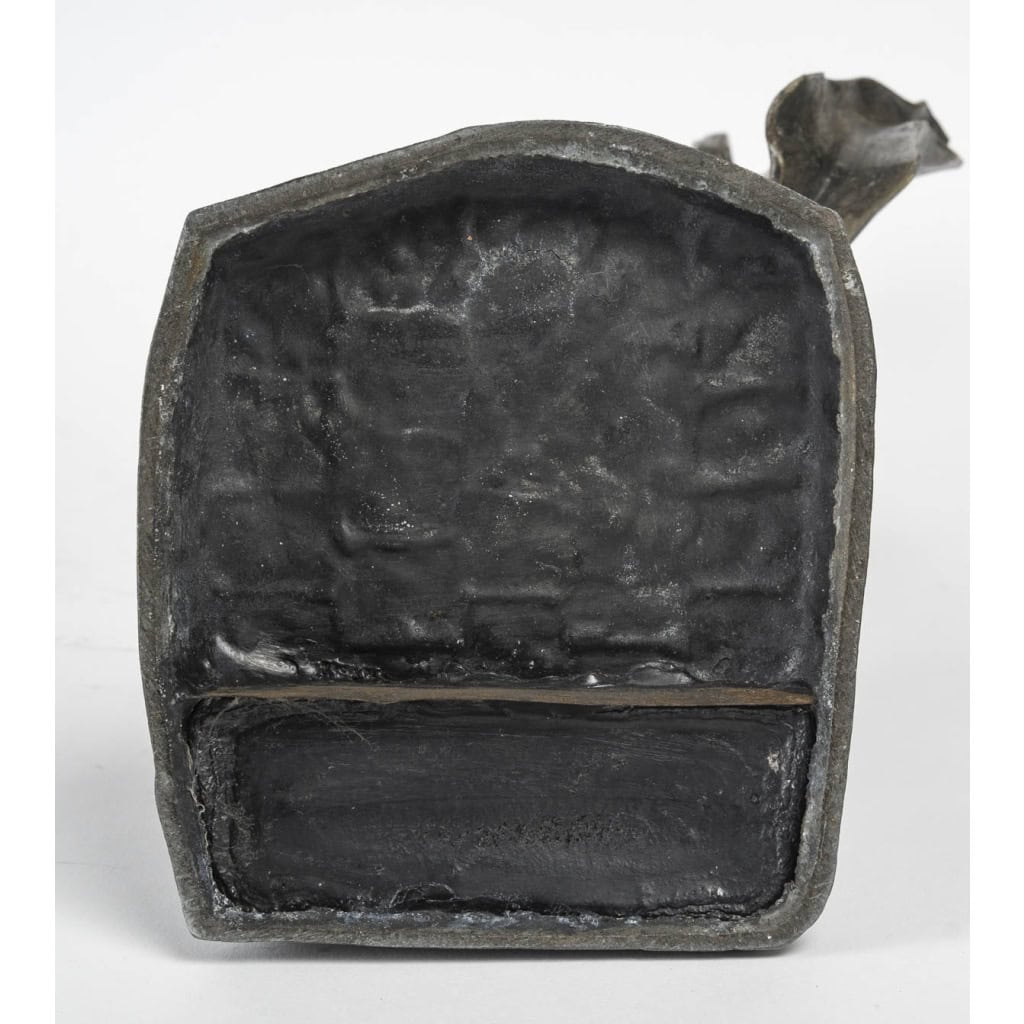 Sculpture en régule représentant un Pouliot, circa 1900-1920 | Biron Sculpture en régule représentant un Pouliot, circa 1900-1920