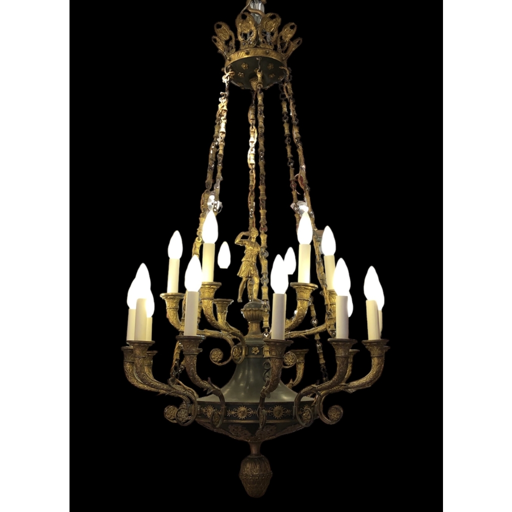 Important lustre Empire 18 lumières en bronze ciselé et doré. Travail du début 19ème siècle d’époque Empire | Biron |||||||||
