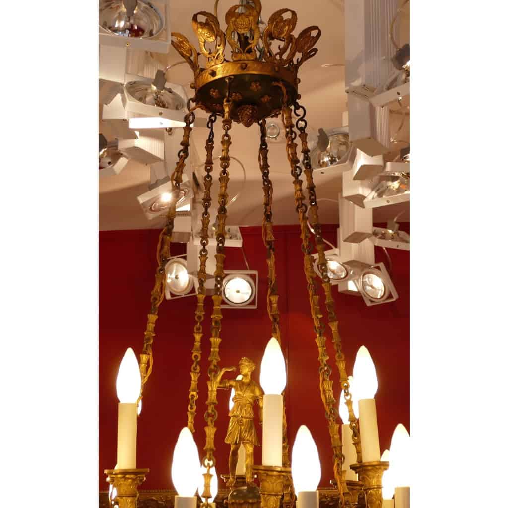 Important lustre Empire 18 lumières en bronze ciselé et doré. Travail du début 19ème siècle d’époque Empire | Biron Important lustre Empire 18 lumières en bronze ciselé et doré. Travail du début 19ème siècle d'époque Empire