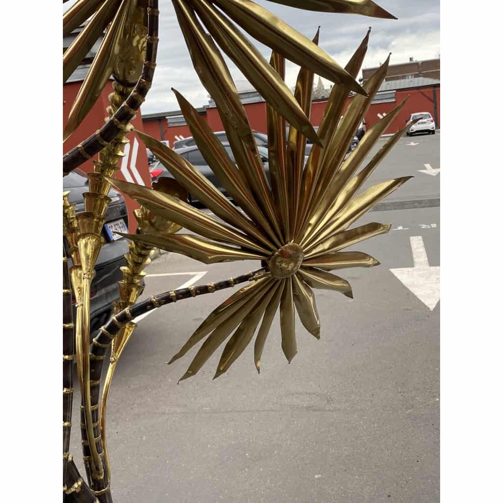 1970′ Lampadaire Palmier Yuka en Laiton Et fer Patiné Maison Jansen 3 Têtes Style Brutaliste | Biron 1970′ Lampadaire Palmier Yuka en Laiton Et fer Patiné Maison Jansen 3 Têtes Style Brutaliste