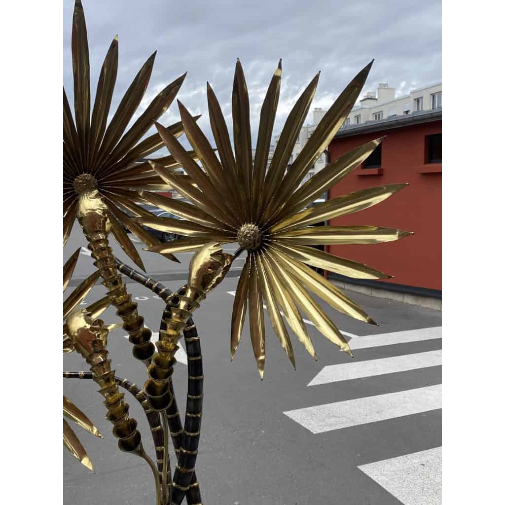 1970′ Lampadaire Palmier Yuka en Laiton Et fer Patiné Maison Jansen 3 Têtes Style Brutaliste | Biron 1970′ Lampadaire Palmier Yuka en Laiton Et fer Patiné Maison Jansen 3 Têtes Style Brutaliste