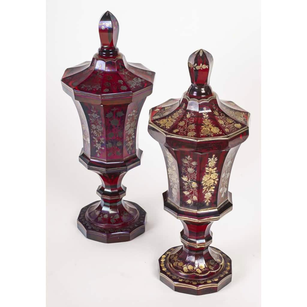 Bohemian pair de goblet émaillé en or et argent | Biron |||||||