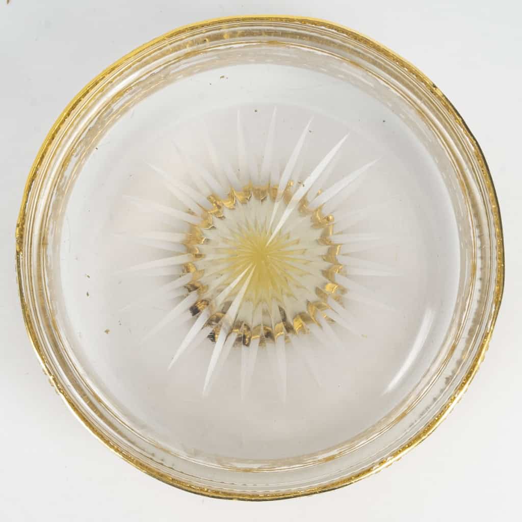 Une bonbonnière en cristal fin XIXè siècle | Biron Une bonbonnière en cristal fin XIXè siècle