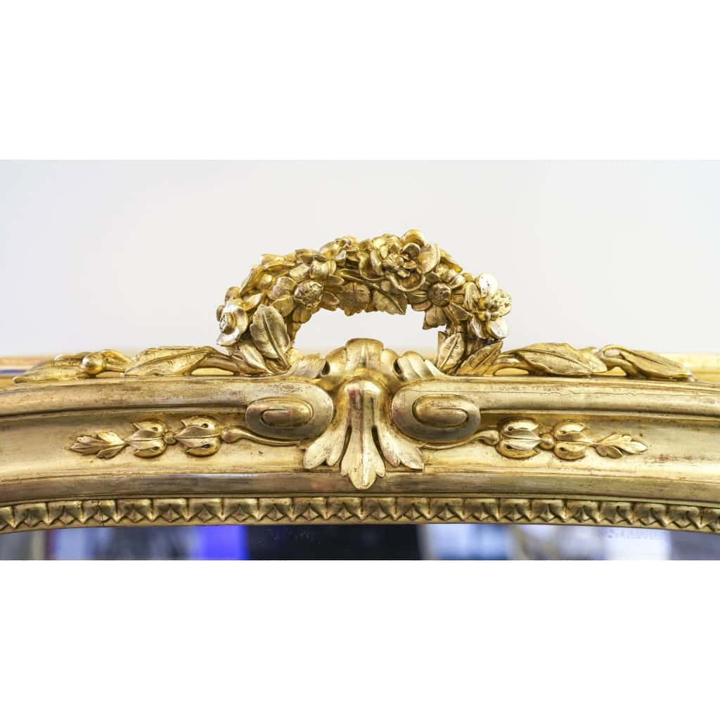 Vitrine De Style Louis XVI, d’époque N. 3, En Bois Sculpté, Doré à La Feuille D’or | Biron Vitrine De Style Louis XVI, d'époque N. 3, En Bois Sculpté, Doré à La Feuille D’or