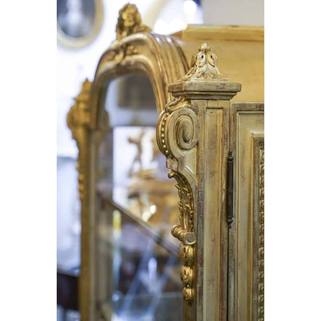 Vitrine De Style Louis XVI, d’époque N. 3, En Bois Sculpté, Doré à La Feuille D’or | Biron Vitrine De Style Louis XVI, d'époque N. 3, En Bois Sculpté, Doré à La Feuille D’or