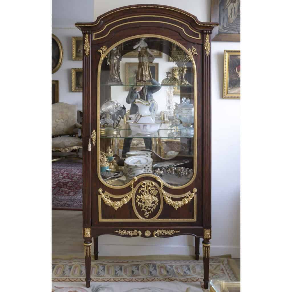 Une Vitrine En Acajou Et Bronze Doré, époque Napoleon III | Biron |||||||||