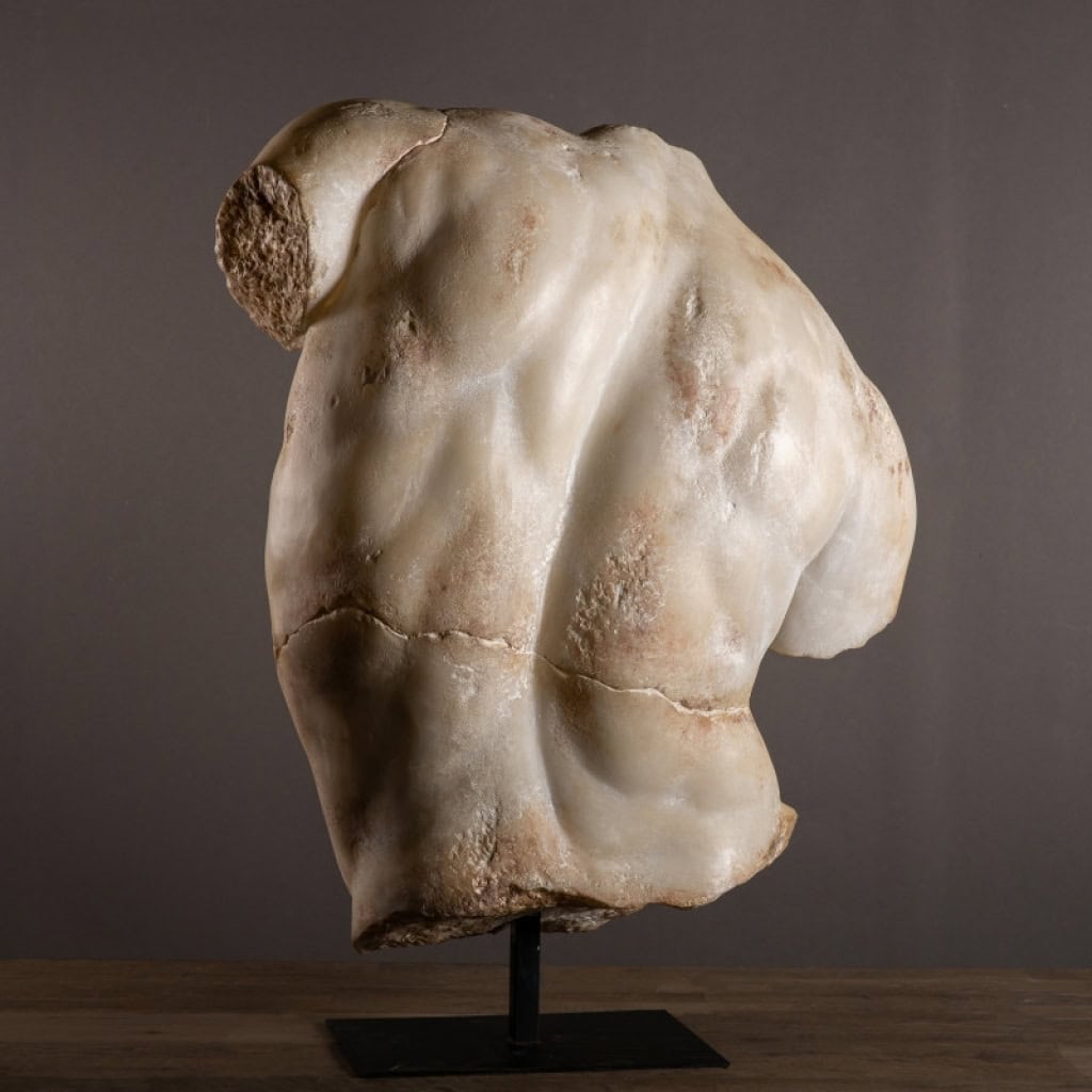 Sculpture d’un Torse d’Homme dans le goût Hellénistique, XXIème Siècle. | Biron Sculpture d’un Torse d’Homme dans le goût Hellénistique, XXIème Siècle.