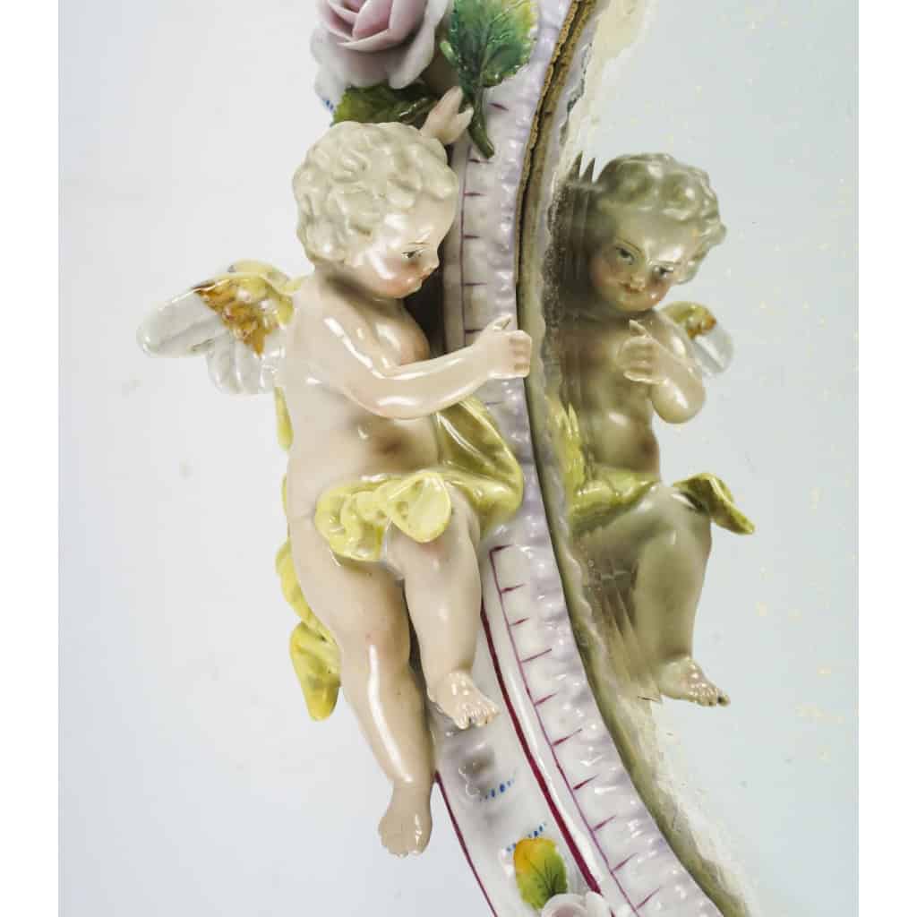 Miroir En Porcelaine De Meissen à Décor De Putti Et Fleurs, XIXe | Biron Miroir En Porcelaine De Meissen à Décor De Putti Et Fleurs, XIXe
