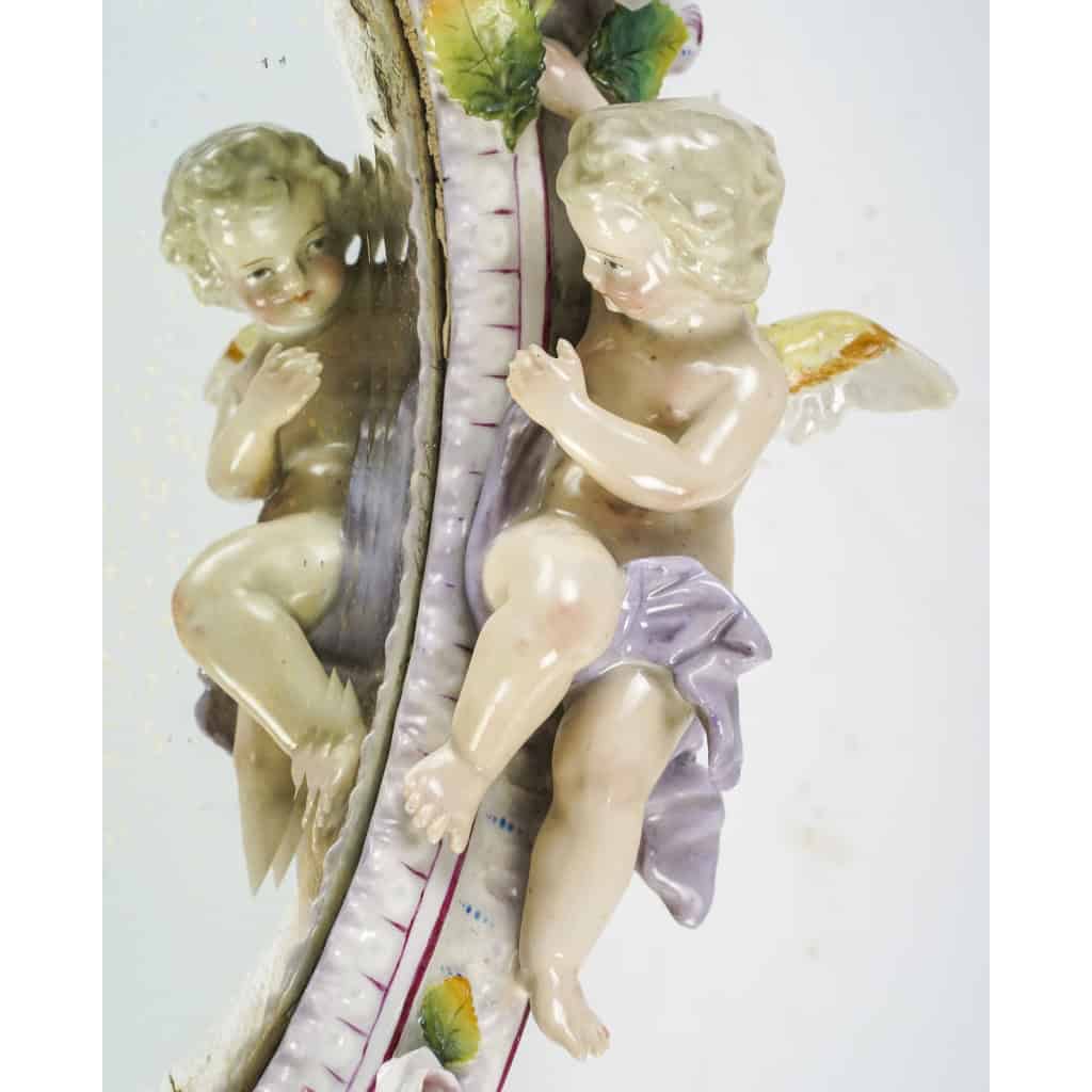 Miroir En Porcelaine De Meissen à Décor De Putti Et Fleurs, XIXe | Biron Miroir En Porcelaine De Meissen à Décor De Putti Et Fleurs, XIXe