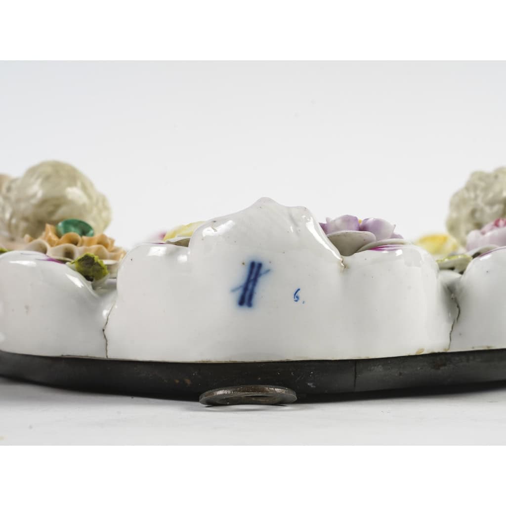 Miroir En Porcelaine De Meissen à Décor De Putti Et Fleurs, XIXe | Biron Miroir En Porcelaine De Meissen à Décor De Putti Et Fleurs, XIXe
