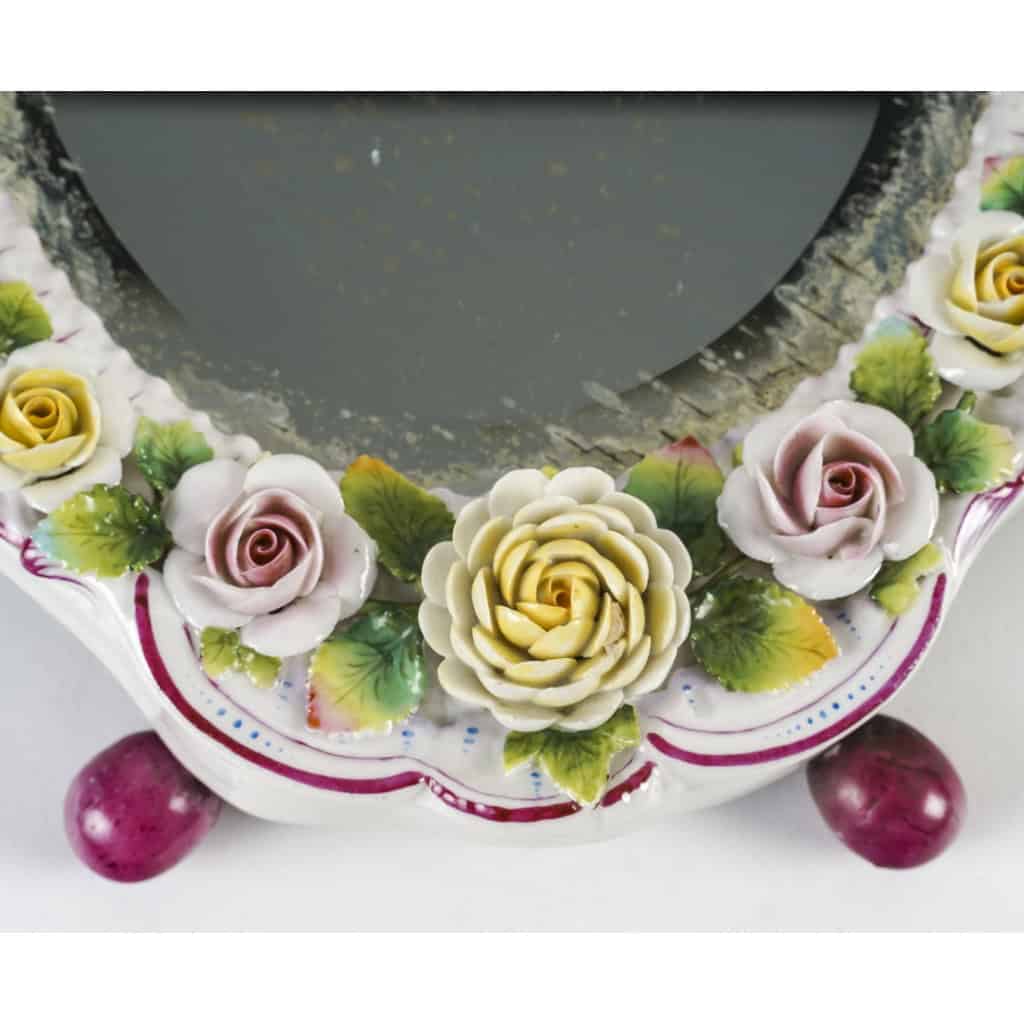 Miroir En Porcelaine De Meissen à Décor De Putti Et Fleurs, XIXe | Biron Miroir En Porcelaine De Meissen à Décor De Putti Et Fleurs, XIXe