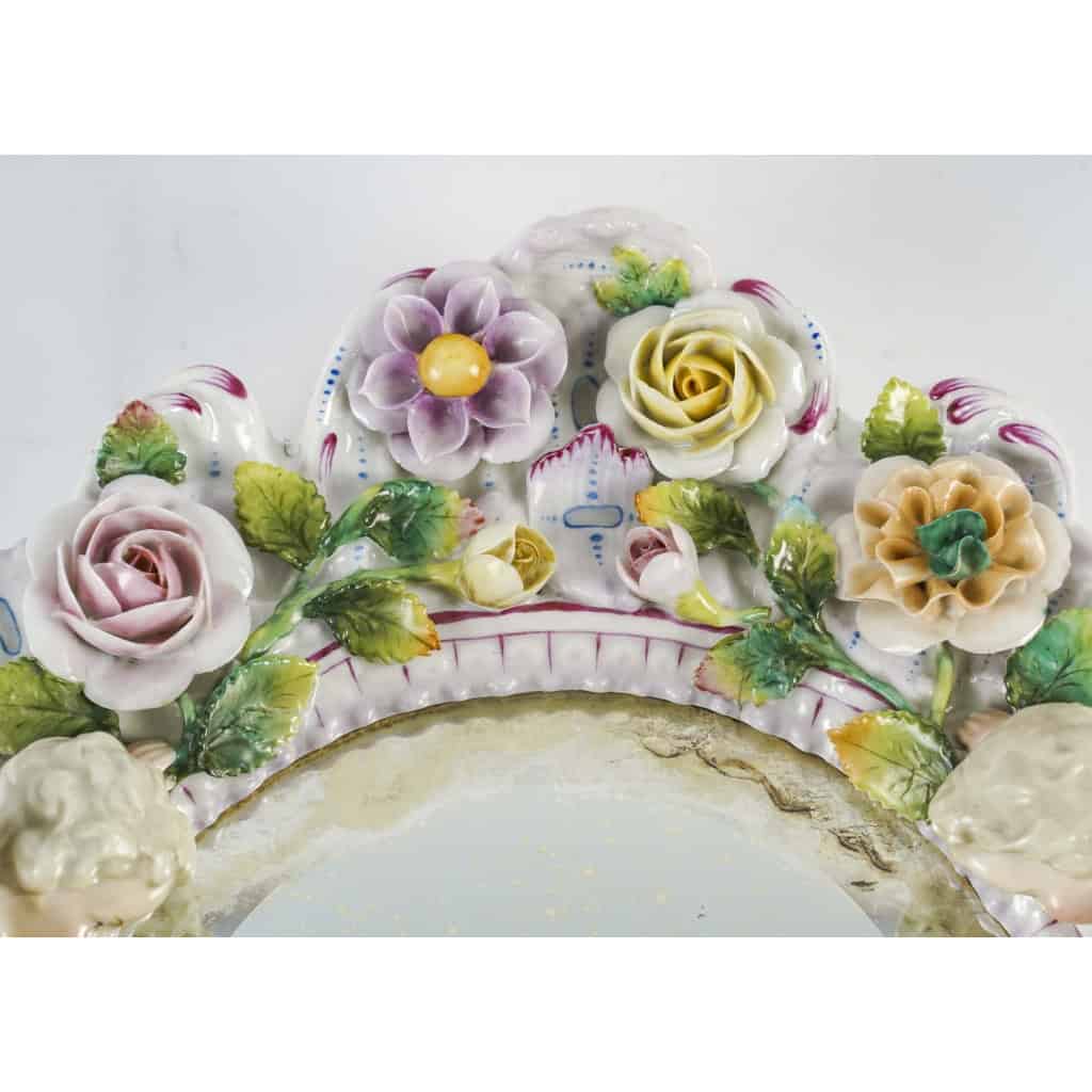 Miroir En Porcelaine De Meissen à Décor De Putti Et Fleurs, XIXe | Biron Miroir En Porcelaine De Meissen à Décor De Putti Et Fleurs, XIXe