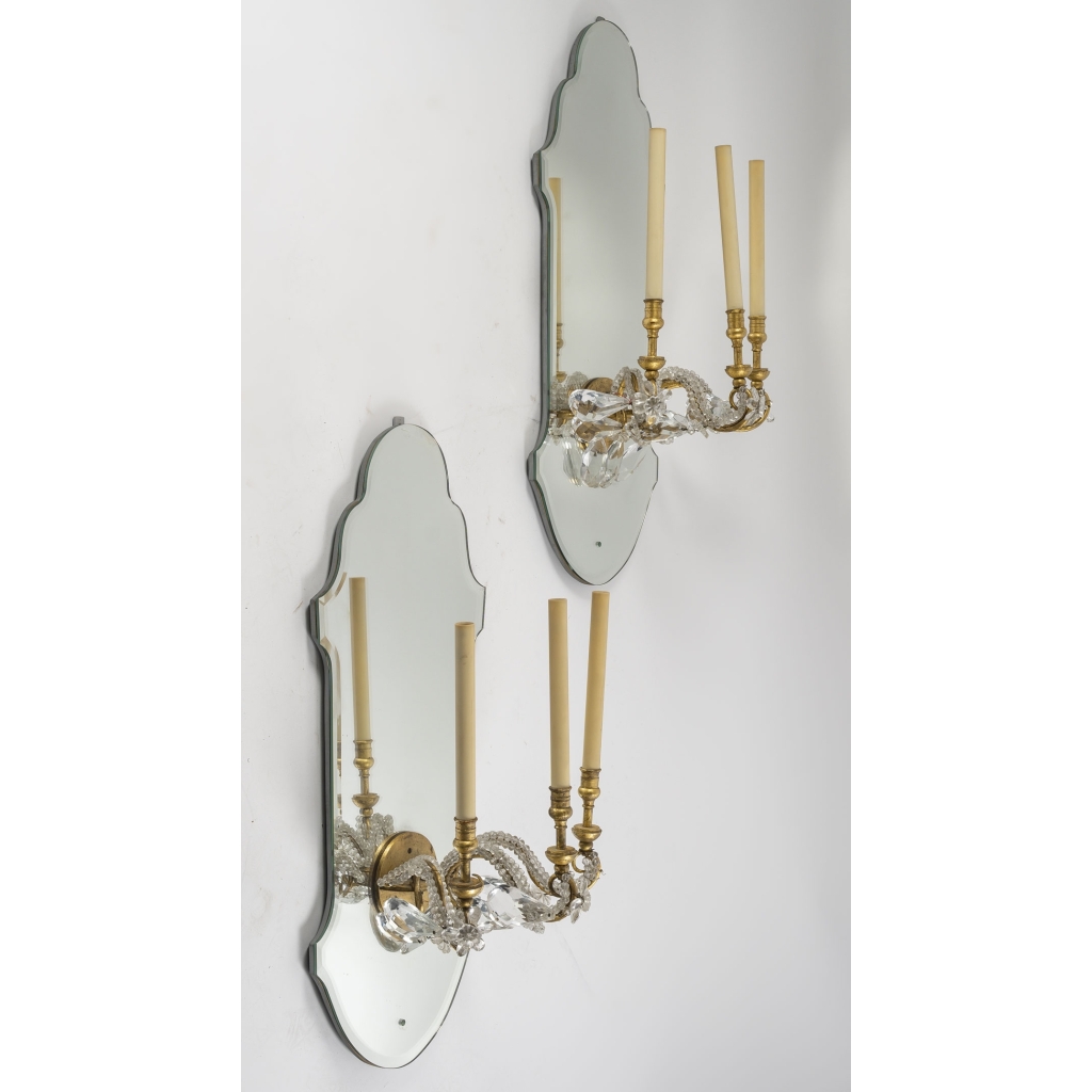 Paire d’appliques en miroir et fer doré et papilles de verre, 1950-1960 | Biron Paire d’appliques en miroir et fer doré et papilles de verre, 1950-1960