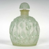 Flacon « Calendal » verre blanc patiné vert de René LALIQUE | Biron Flacon "Calendal" verre blanc patiné vert de René LALIQUE