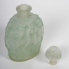 Flacon « Calendal » verre blanc patiné vert de René LALIQUE | Biron Flacon "Calendal" verre blanc patiné vert de René LALIQUE