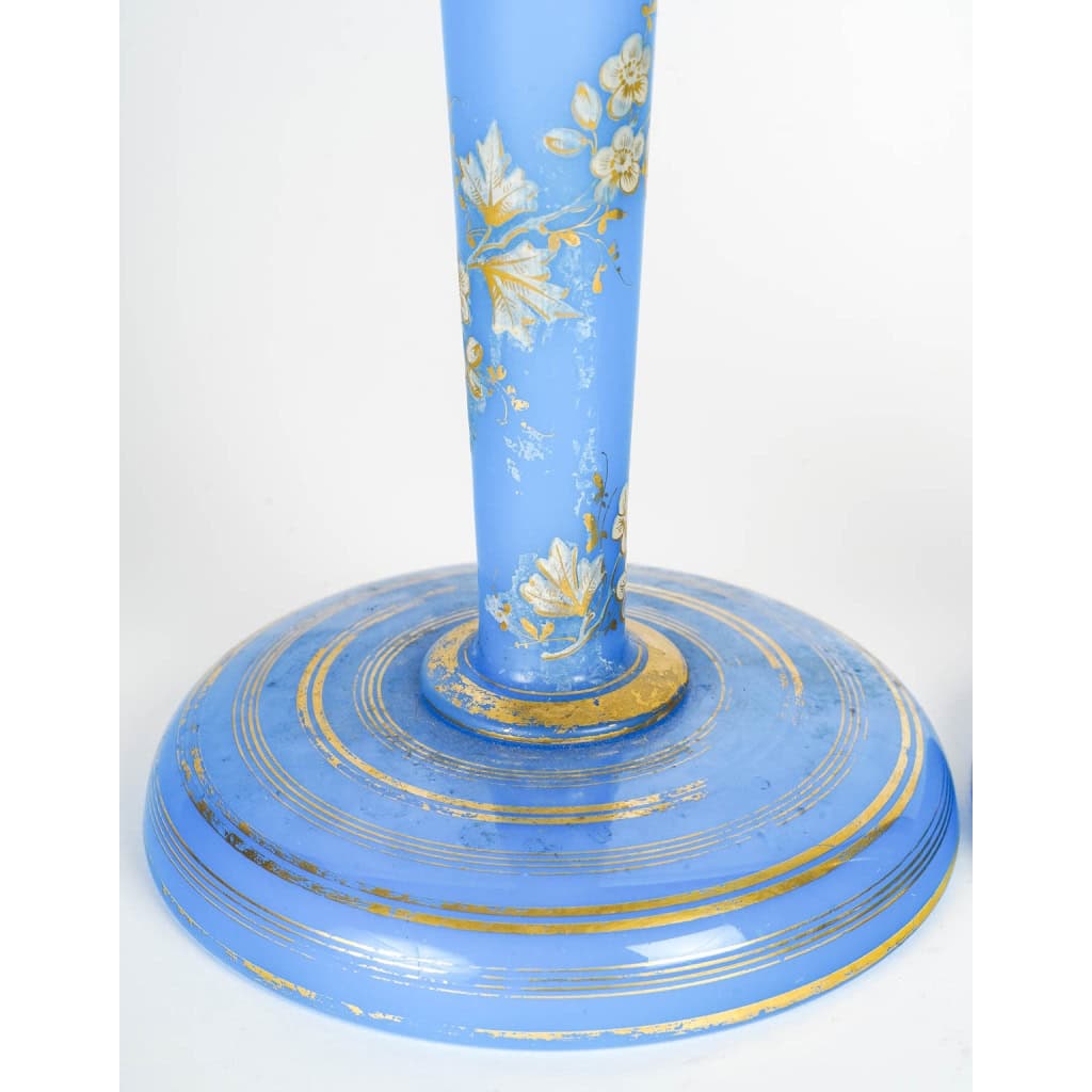 Opaline pair de vase émaillé d’époque 19em siècle | Biron Opaline pair de vase émaillé d’époque 19em siècle