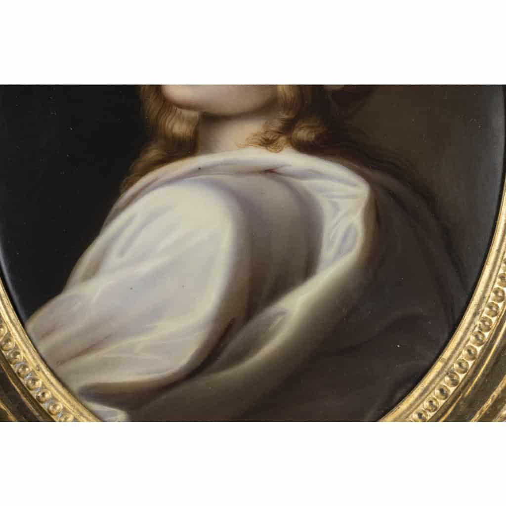 Miniature peinte sur porcelaine d’après Guido Reni : Portrait de Béatrice Cenci, travail français du XIXe siècle | Biron Miniature peinte sur porcelaine d'après Guido Reni : Portrait de Béatrice Cenci, travail français du XIXe siècle