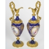 Sevres, dans le goût pair d’égayer en porcelaine et bronze doré | Biron ||||||||