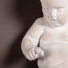 Sculpture d’un Bébé, en Plâtre, XXIème Siècle. | Biron Sculpture d’un Bébé, en Plâtre, XXIème Siècle.