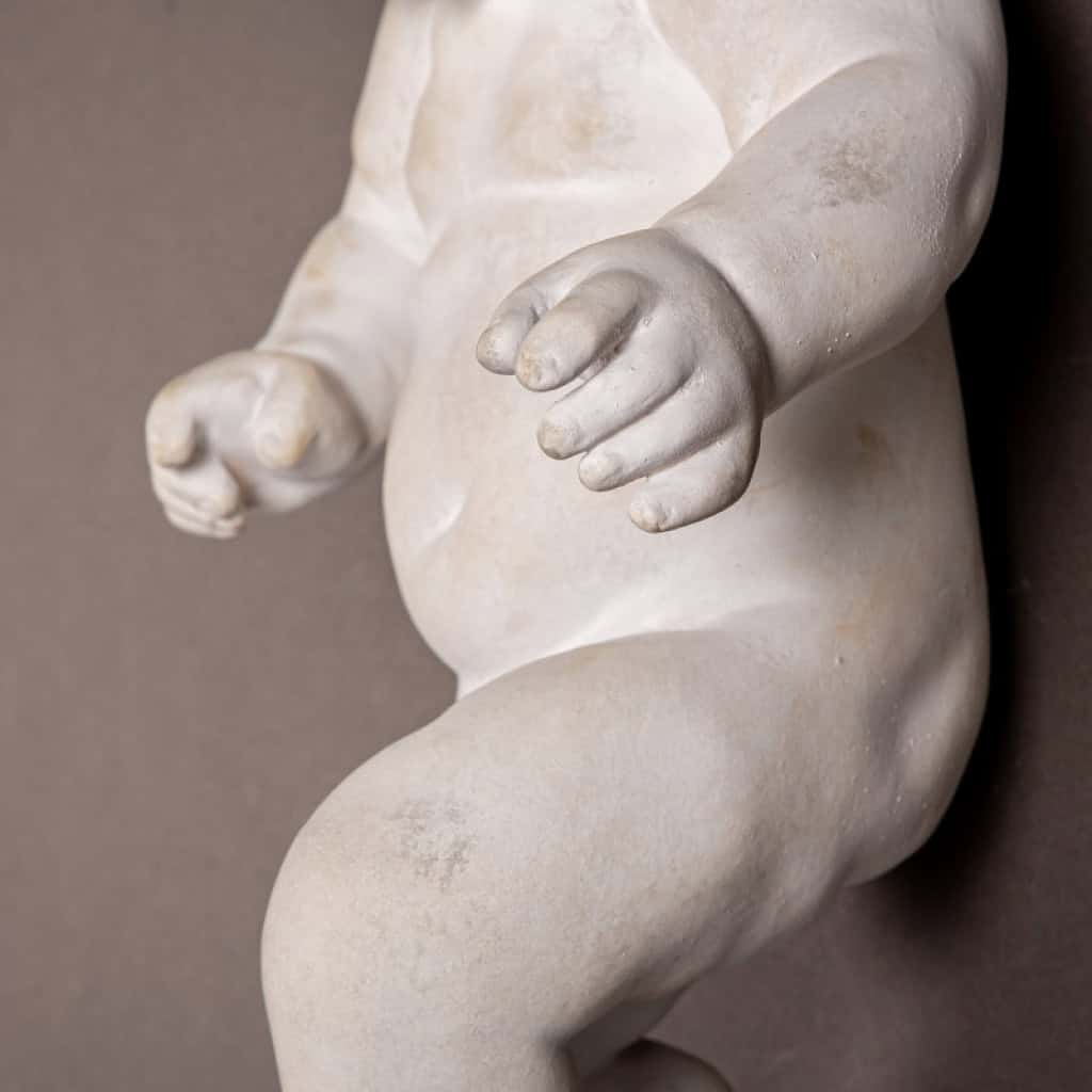 Sculpture d’un Bébé, en Plâtre, XXIème Siècle. | Biron Sculpture d’un Bébé, en Plâtre, XXIème Siècle.