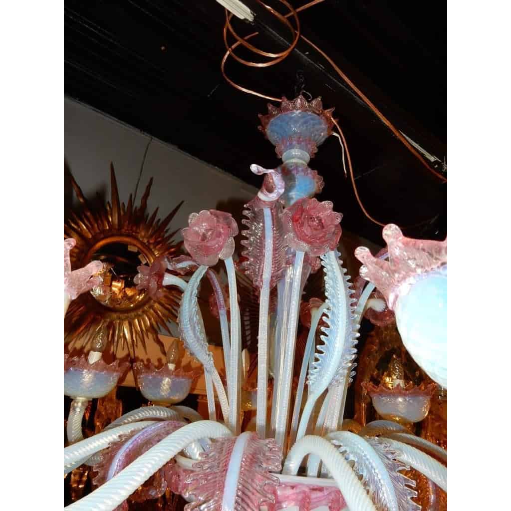 1950′ Lustre Murano à 12 Bras de Lumière en Verre Bleu Opalescent et Pâte de Verre Rose | Biron 1950′ Lustre Murano à 12 Bras de Lumière en Verre Bleu Opalescent et Pâte de Verre Rose