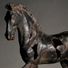 Sculpture d’un Cheval au Pas, Travail Contemporain, XXIème Siècle. | Biron Sculpture d’un Cheval au Pas, Travail Contemporain, XXIème Siècle.
