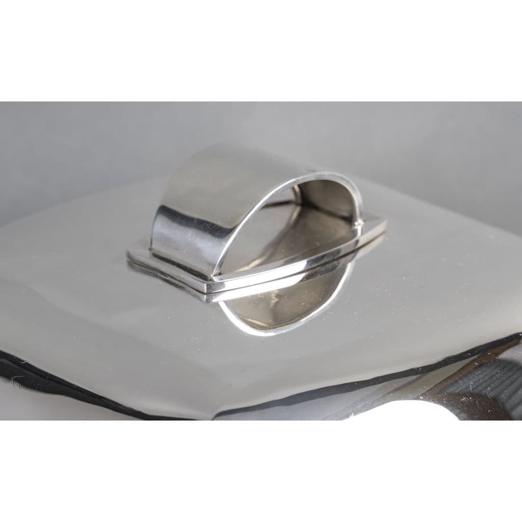CHRISTOFLE – SOUPIERE MODERNISTE SUR SON PLATEAU EN ARGENT MASSIF ART DECO | Biron CHRISTOFLE - SOUPIERE MODERNISTE SUR SON PLATEAU EN ARGENT MASSIF ART DECO