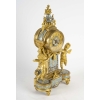 Garniture de cheminée en bronze émaillé d’époque 19em siècle cadran signé et le mouvement. | Biron Garniture de cheminée en bronze émaillé d’époque 19em siècle cadran signé et le mouvement.