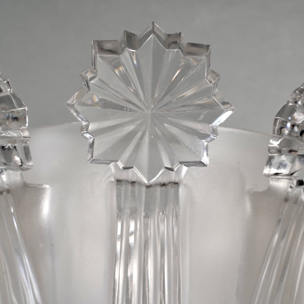 Vase « Sirius » (Comètes) cristal blanc de Marc LALIQUE | Biron Vase "Sirius" (Comètes) cristal blanc de Marc LALIQUE