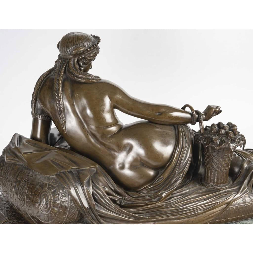 Bronze Représentant Cleopatre Allongée, Fonte De Barbedienne, époque Napoléon III | Biron Bronze Représentant Cleopatre Allongée, Fonte De Barbedienne, époque Napoléon III