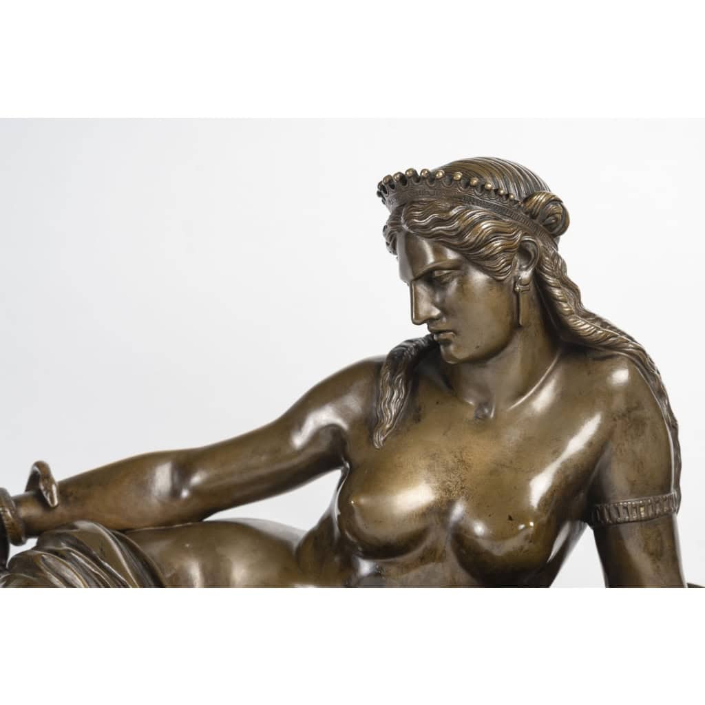 Bronze Représentant Cleopatre Allongée, Fonte De Barbedienne, époque Napoléon III | Biron Bronze Représentant Cleopatre Allongée, Fonte De Barbedienne, époque Napoléon III